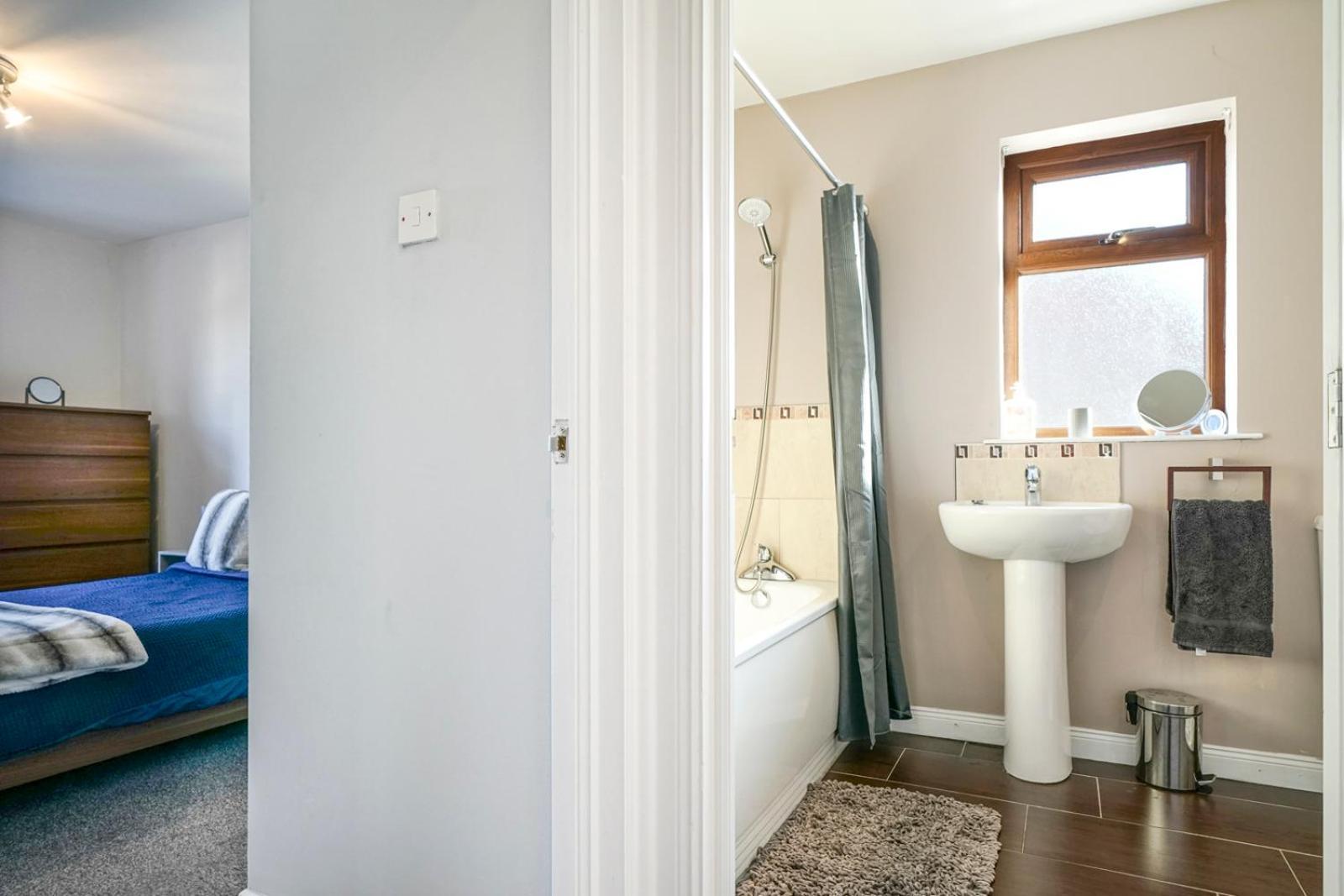 3 Bed House, Quiet Location Close To Bangor Buitenkant foto