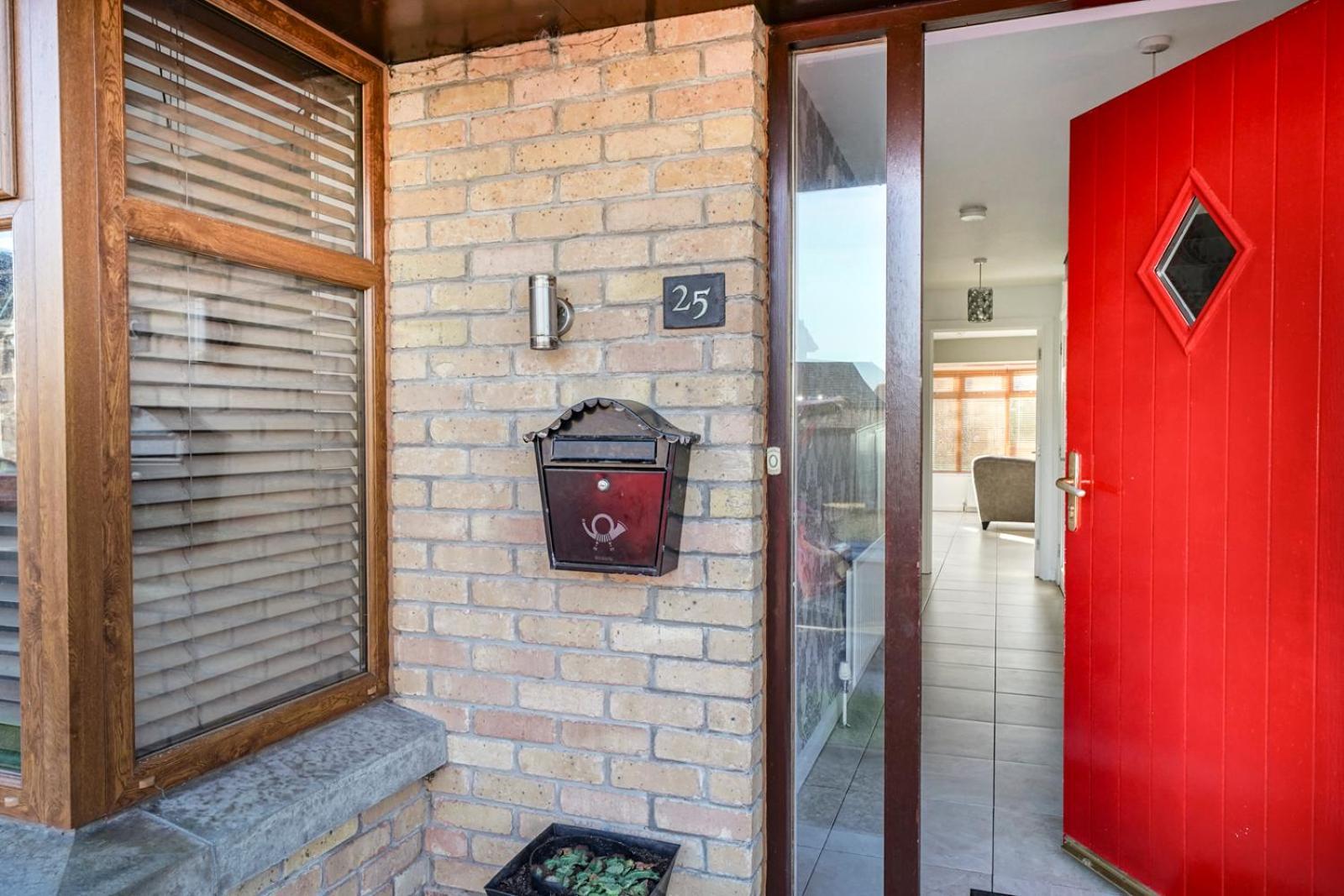 3 Bed House, Quiet Location Close To Bangor Buitenkant foto